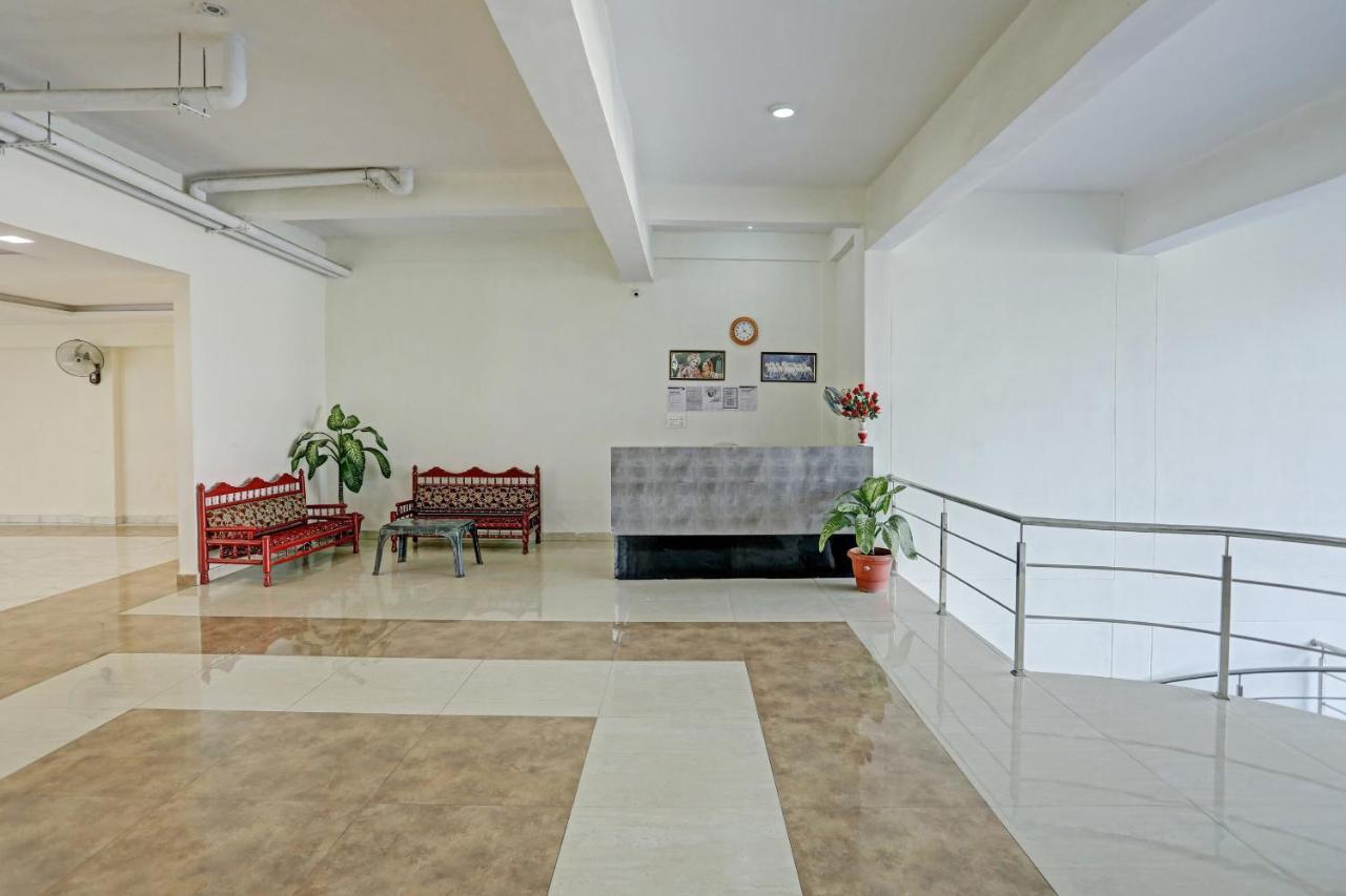 Oyo Flagship 80971 The Lime Tree Bareilly Eksteriør billede