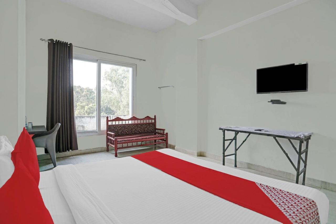 Oyo Flagship 80971 The Lime Tree Bareilly Eksteriør billede