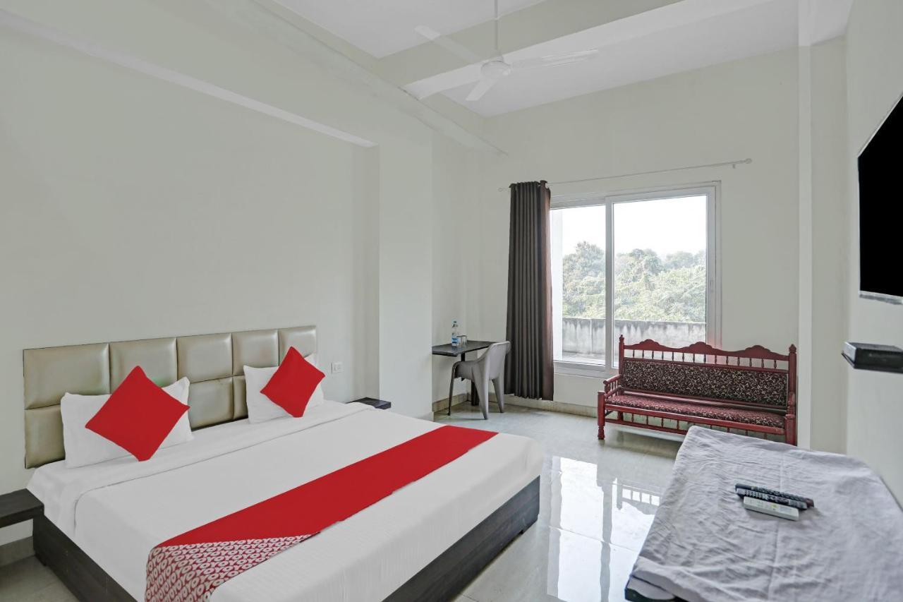 Oyo Flagship 80971 The Lime Tree Bareilly Eksteriør billede
