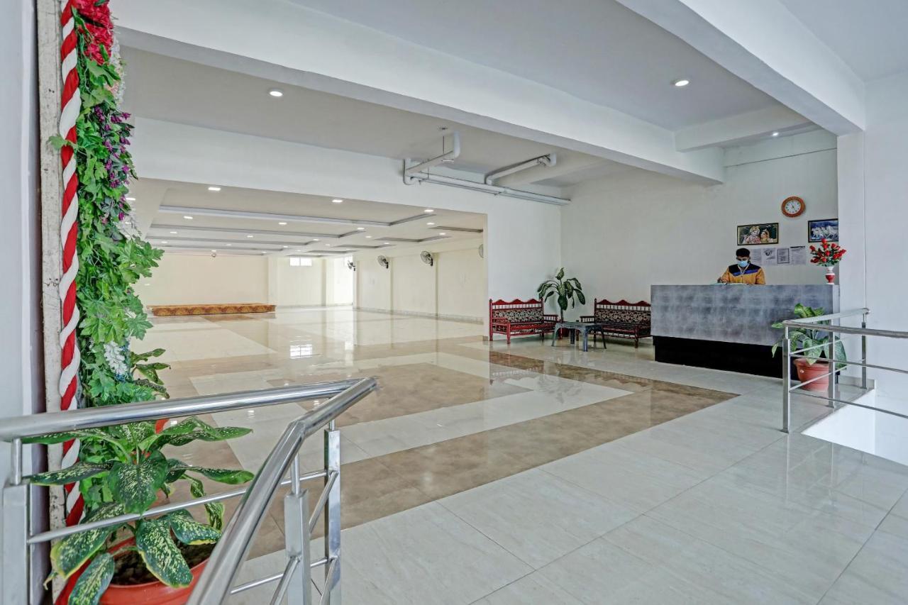Oyo Flagship 80971 The Lime Tree Bareilly Eksteriør billede